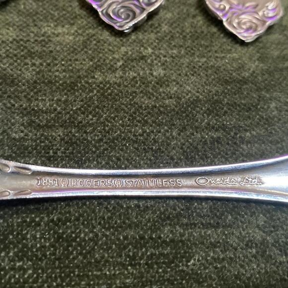 Oneida ARBOR ROSE True Rose Rogers Spoon Stainless Steel flatware Set of 5 - Picture 4 of 4